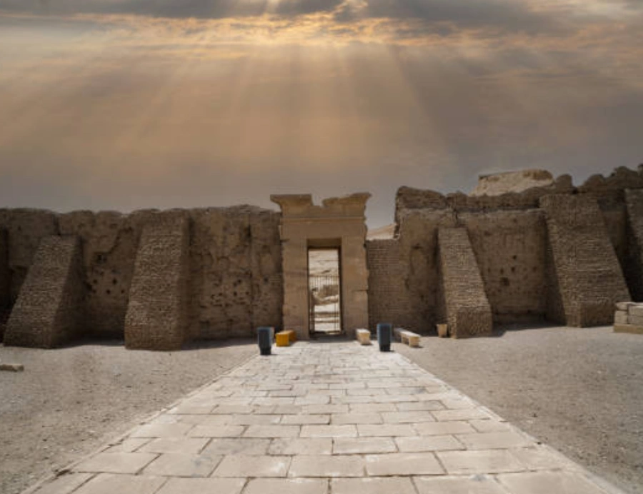 Visit to Medinet Habu, Deir El Medina and the Tombs of the Nobles