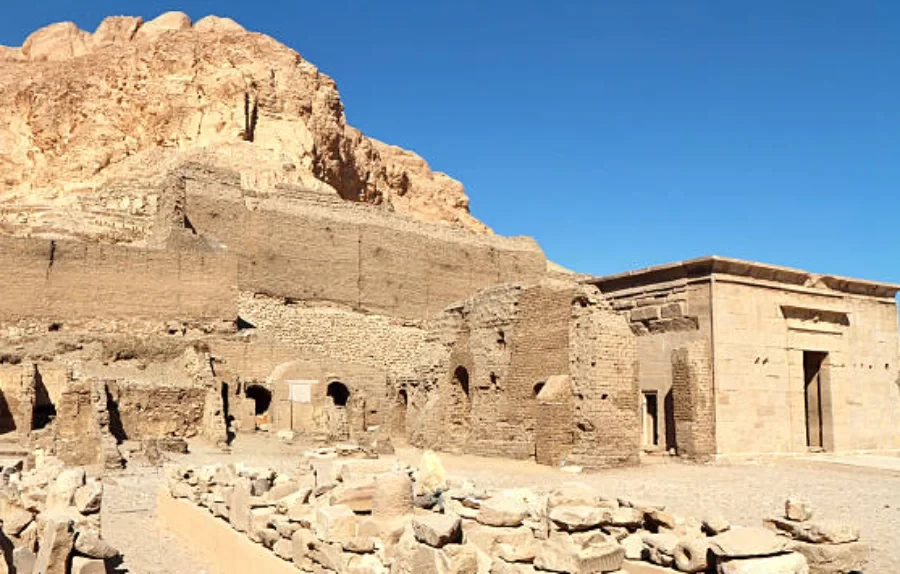 Visit to Medinet Habu, Deir El Medina and the Tombs of the Nobles