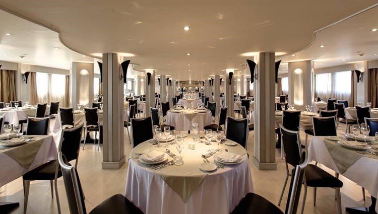 M.S Moon Dance Nile Cruise