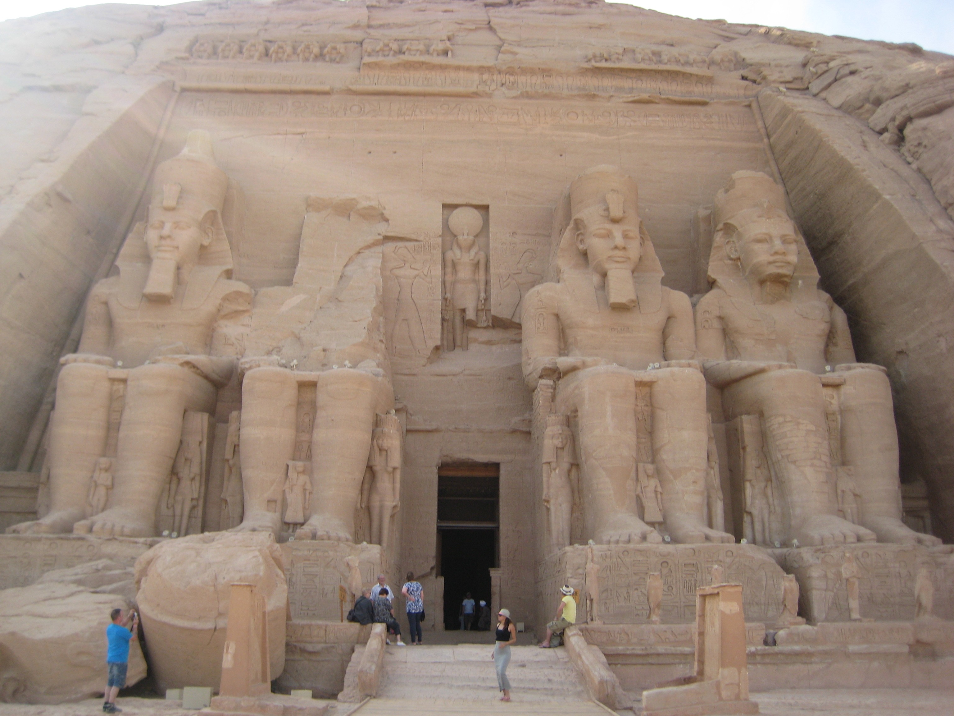 Crucero por el Nilo y Abu Simbel con Luz y Sonido